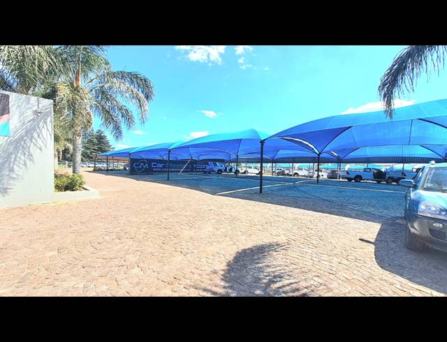 8,476M² OFFICE FOR SALE IN VEREENIGING INDUSTRIAL